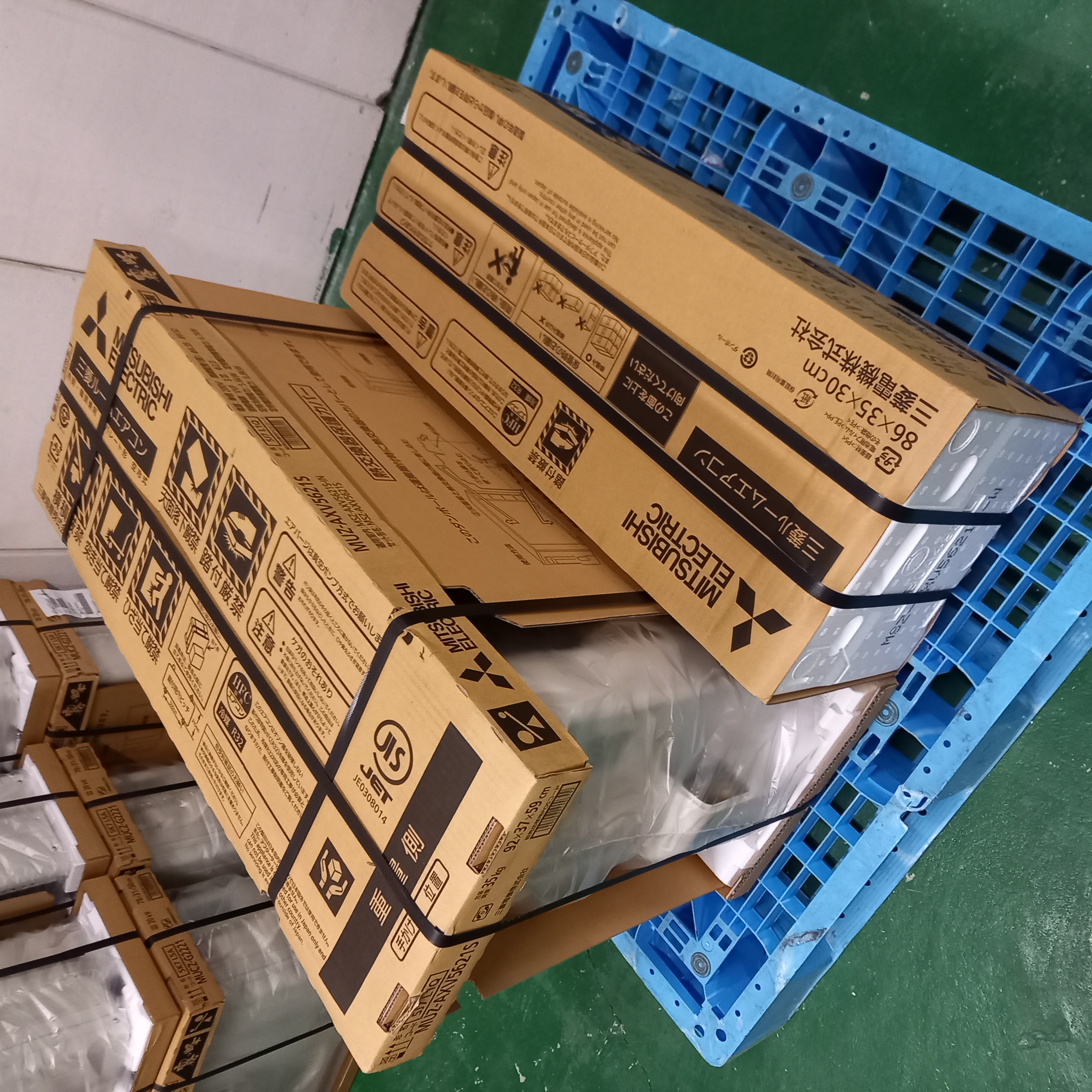 WAVery｜おもに18畳用 ルームエアコン 霧ヶ峰 ホワイト MSZ-AXV5621S-W 三菱電機